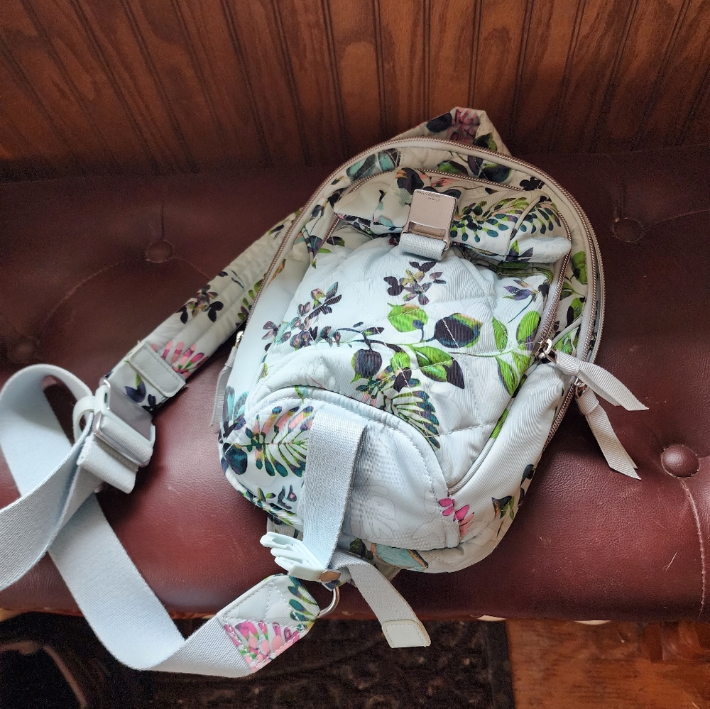 Vera Bradley sling back